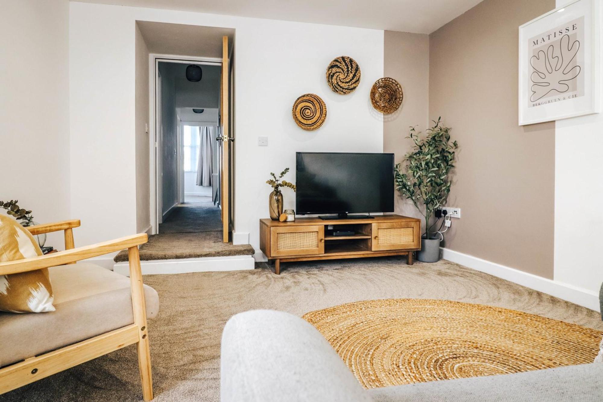 Principality View Apartment One, By Solace Stays Кардифф Экстерьер фото